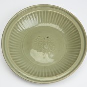 龍泉窯青磁 刻花大盤