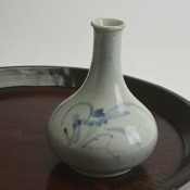 李朝青華草花文瓶